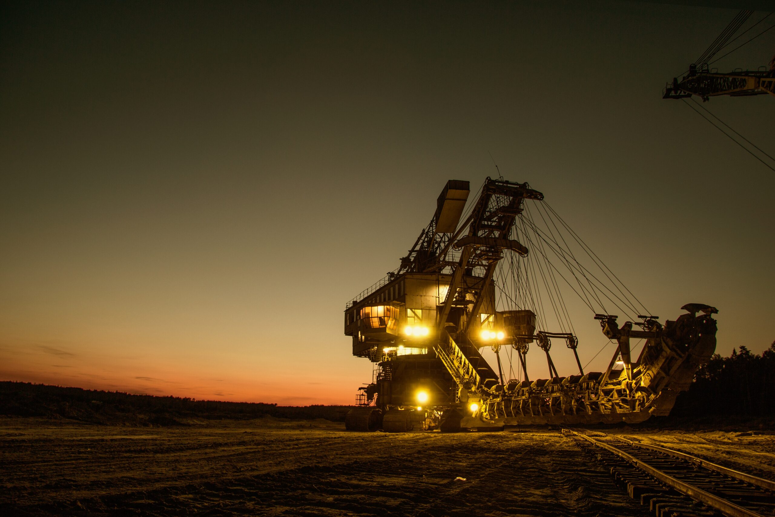 working-sand-sunset-tractor-night-morning-793868-pxhere.com